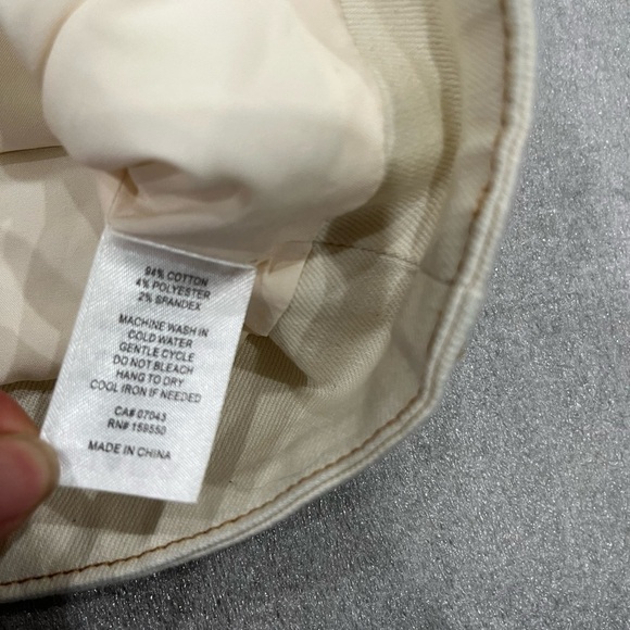 [L] Belle Vere women’s Ivory Jean Vest - Picture 6 of 6